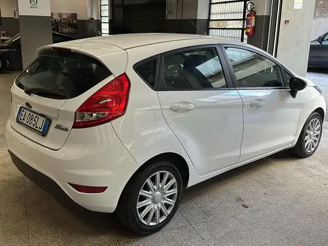 Ford Fiesta view 5
