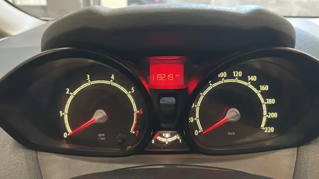 Ford Fiesta view 12
