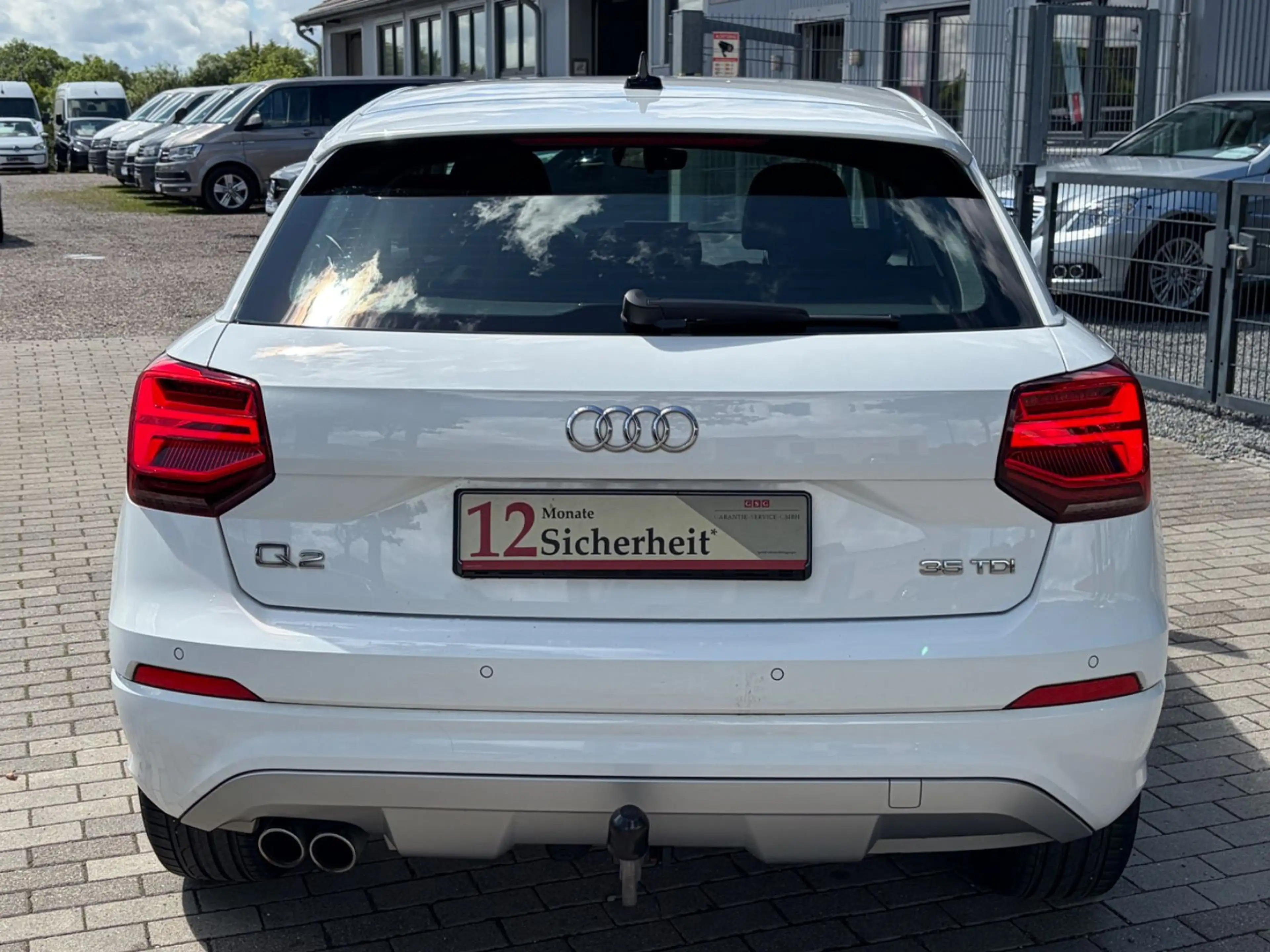 Audi Q2 35 2.0 TDI sport LED Tempomat AHK PDC S-Heft — photo 6