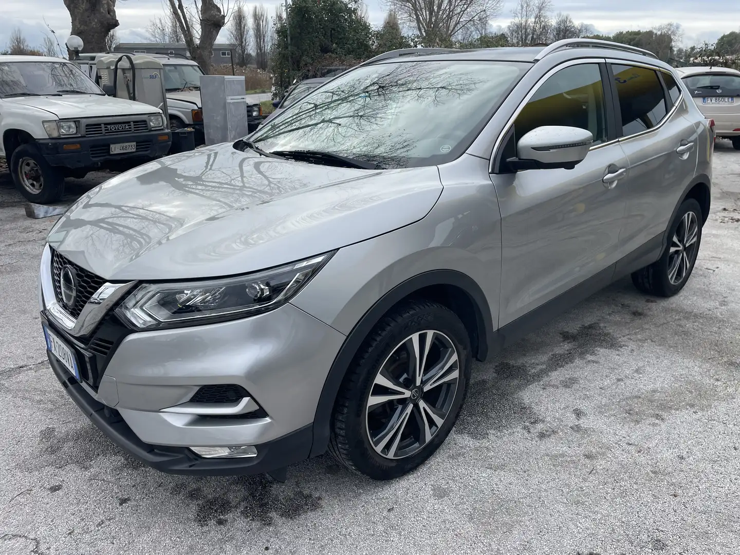 Nissan Qashqai 1.5 dCi N-CONNECTA - 1