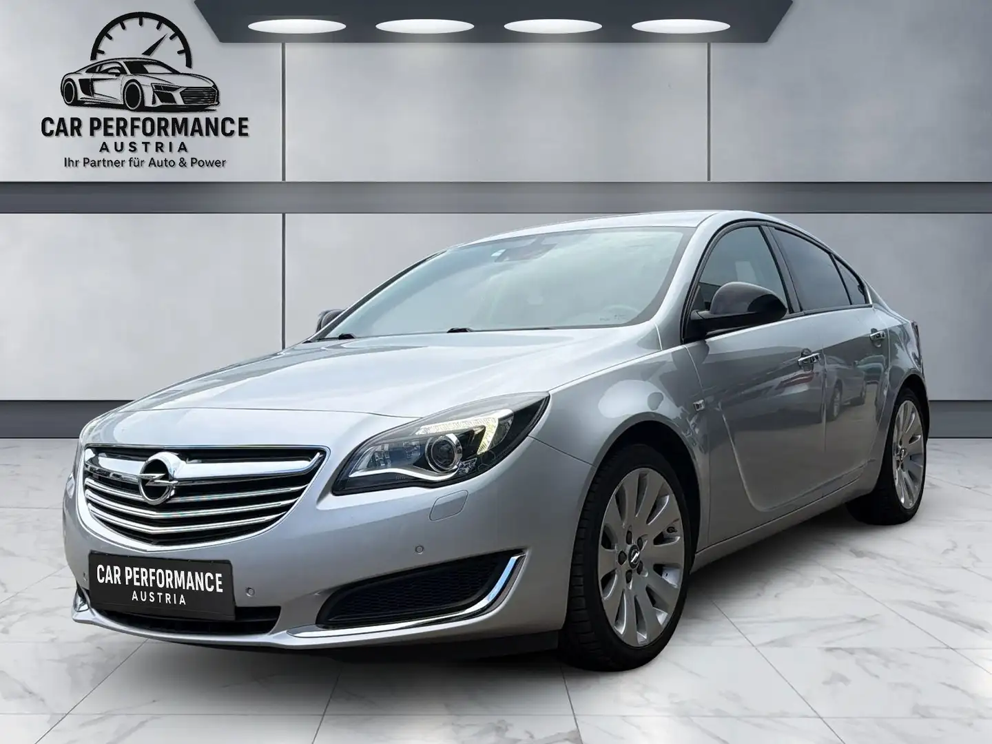 Opel Insignia 2.0 CDTI ECOTEC Cosmo 4x4 Grau - 1