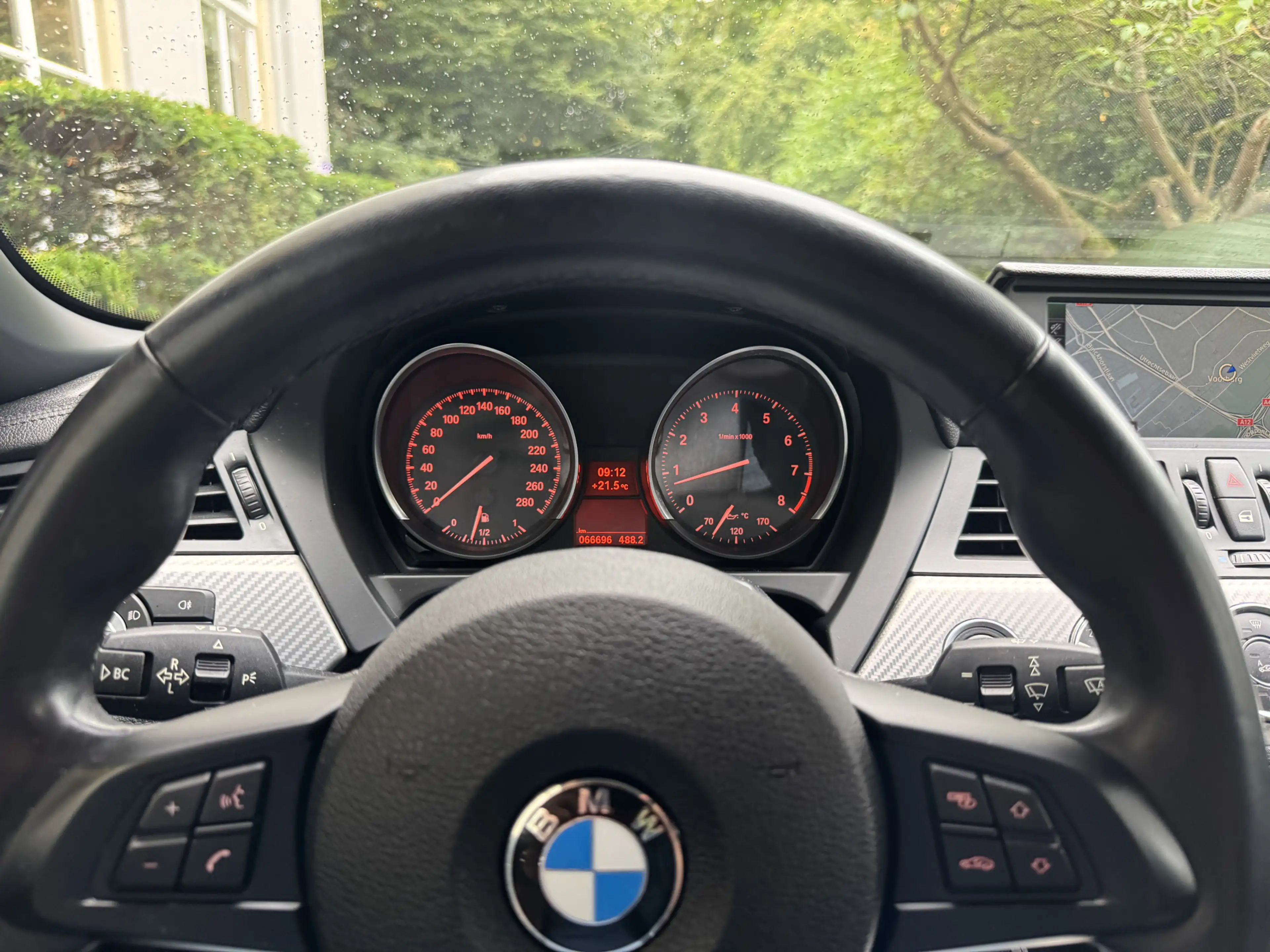 BMW Z4 Roadster sDrive28i, Stuurwielv, Sportstoelen — photo 7