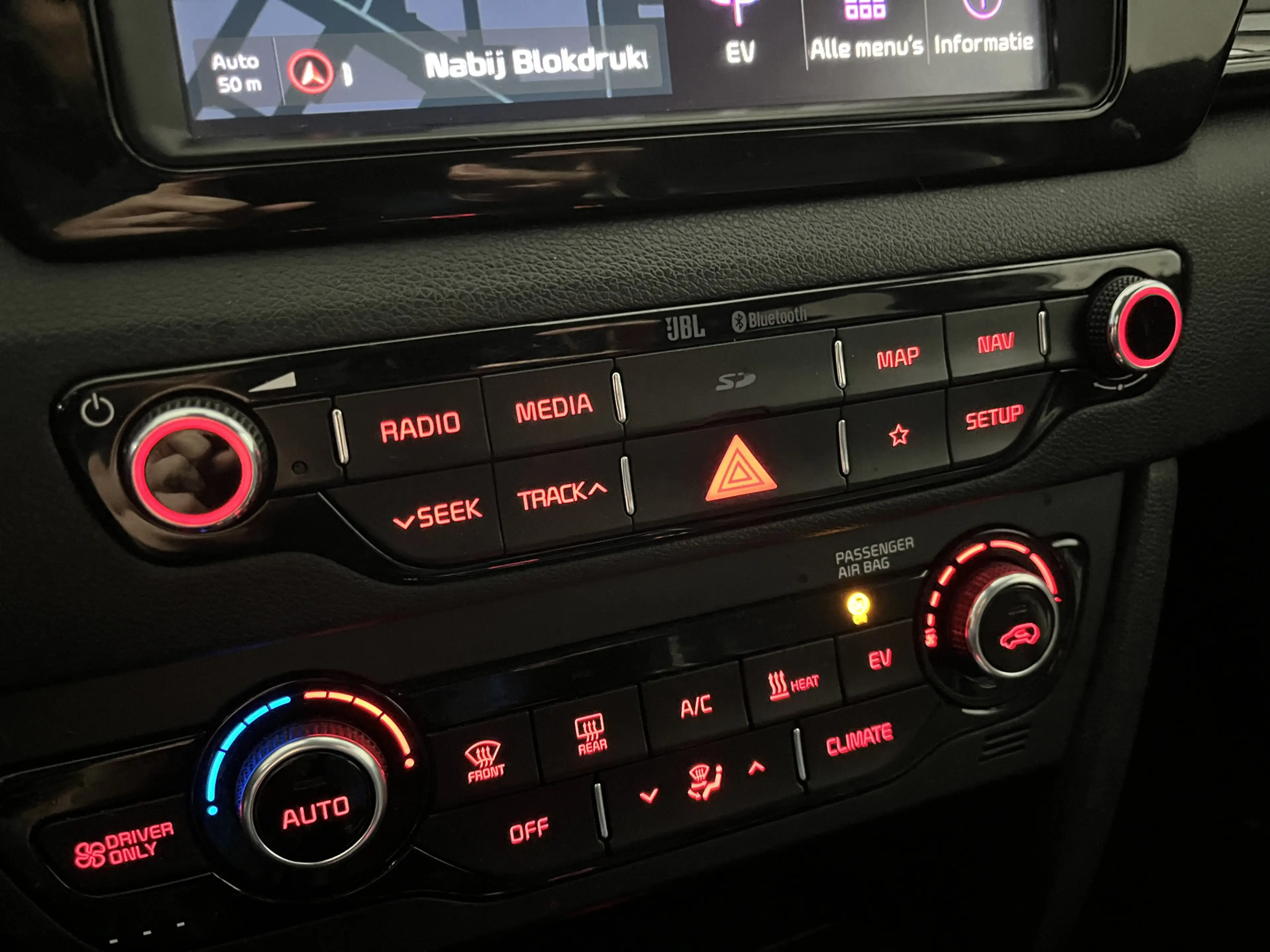 Kia e-Niro ExecutiveLine 64 kWh 1E EIGN/100% SOH/ECC/ADAPTIVE — photo 12