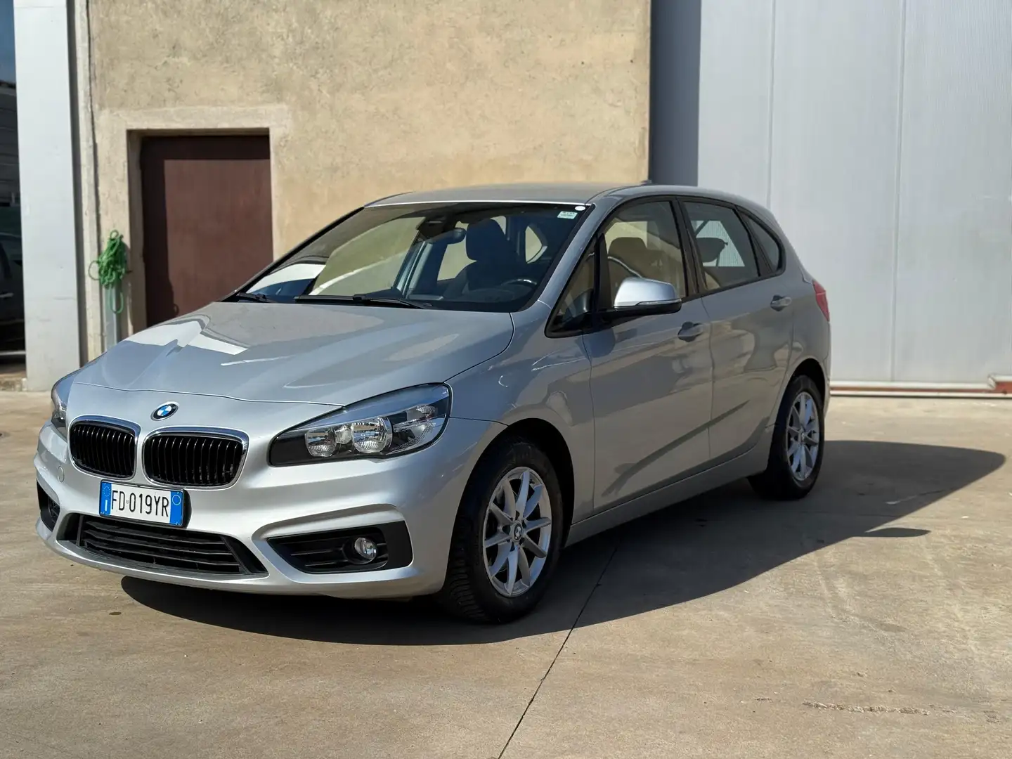 BMW 218 218d Active Tourer Luxury auto - 2