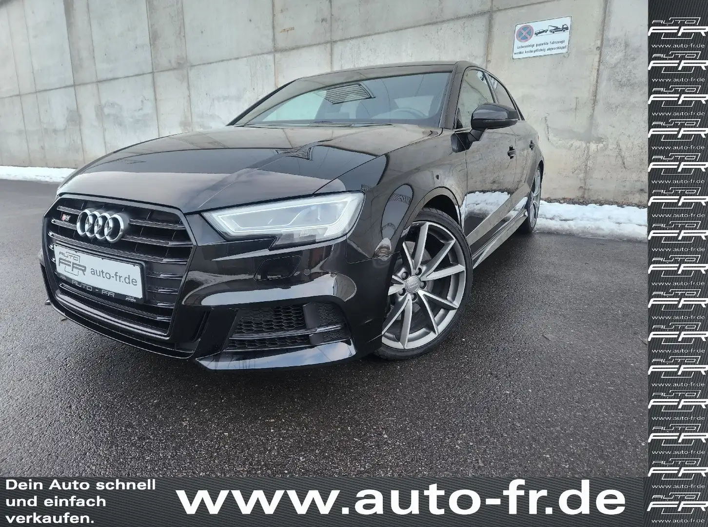 Audi S3 8V Lim. 2.0TFSI quattro 310PS 1.Hand DSG PANO Schwarz - 1