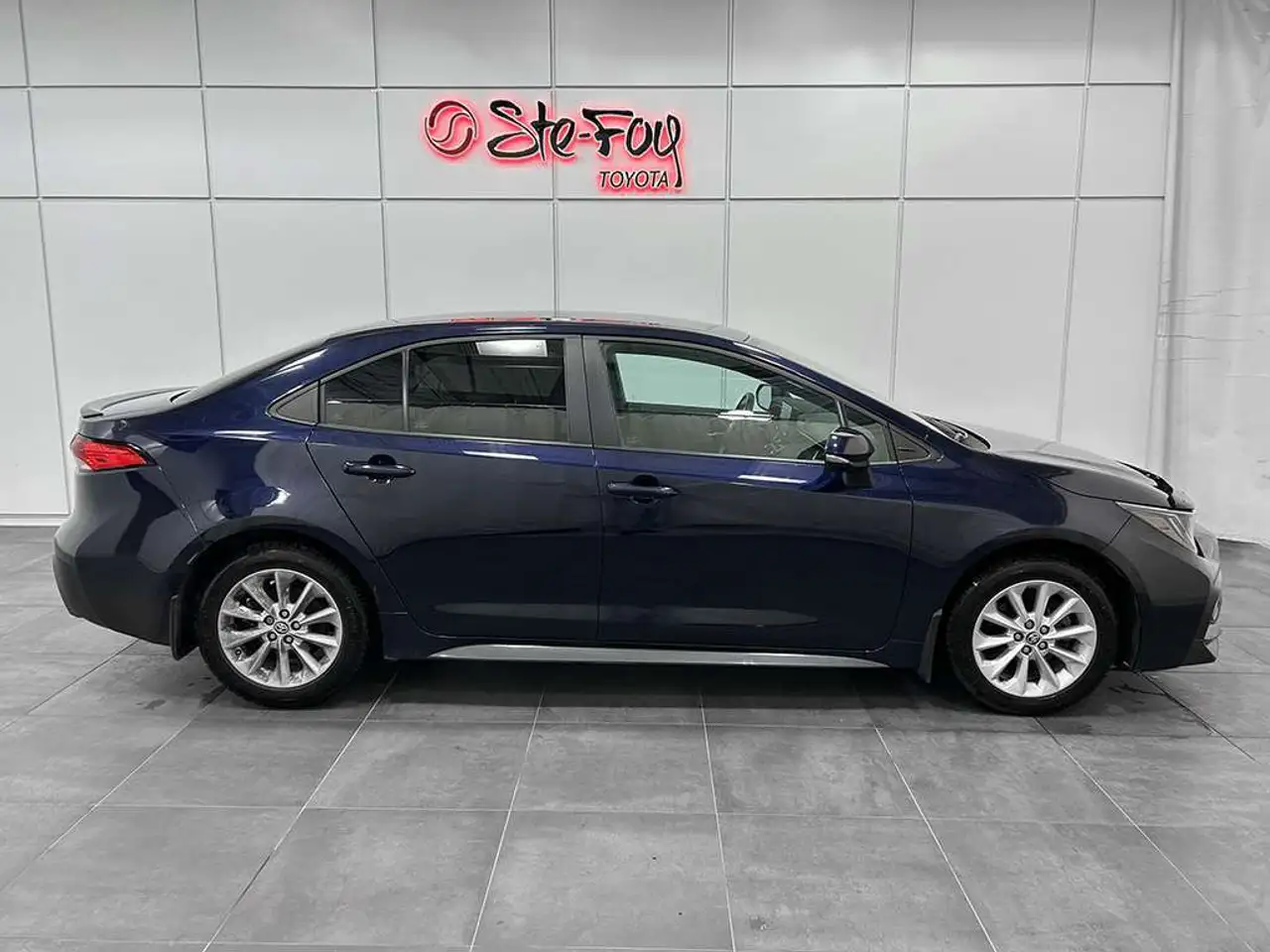 Toyota Corolla снимка Toyota Corolla