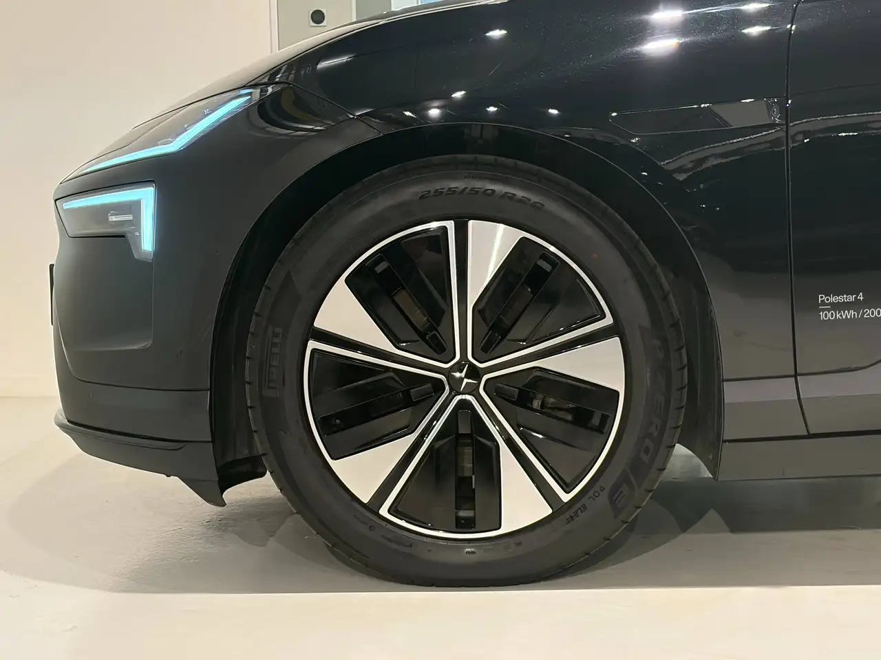 Polestar 4 2026