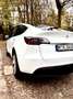 Tesla Model Y Long Range Dual Motor AWD - thumbnail 4