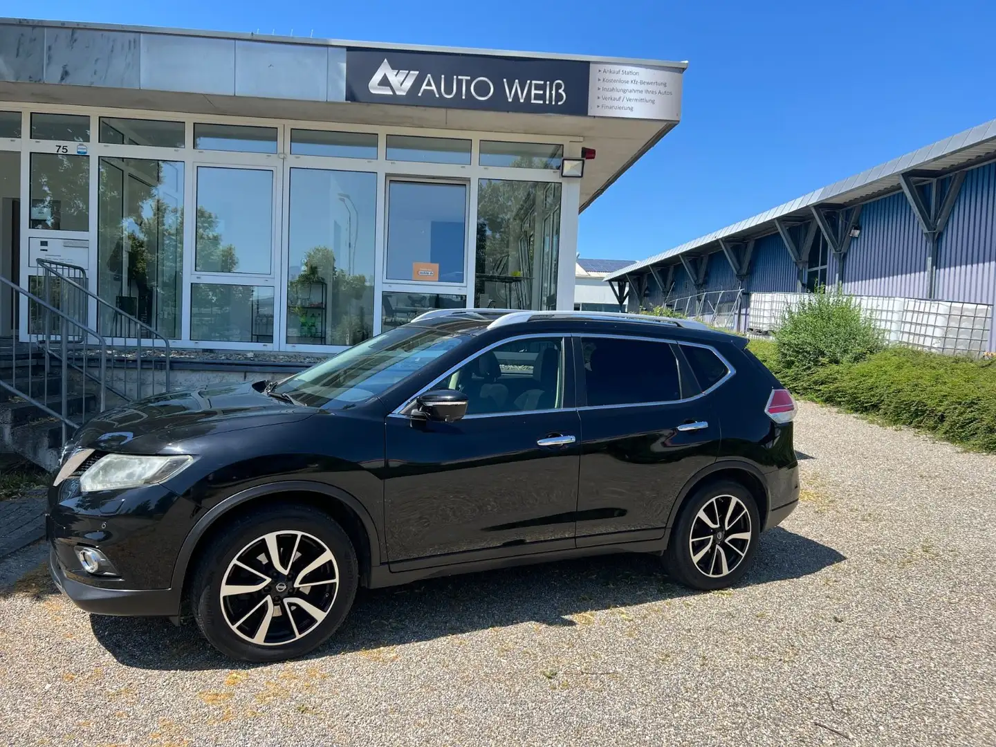 Nissan X-Trail 4x4/PANO/360°-KAM/AHK/7-SITZER/SERVIC-NEU Schwarz - 2