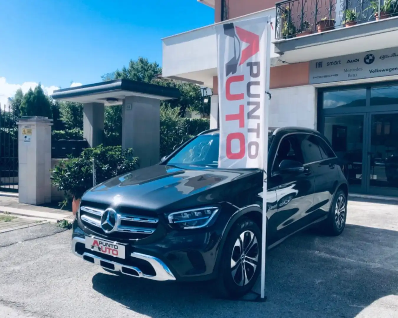 Mercedes-Benz GLC 220 d 4Matic Sport TELECAM Grigio - 2