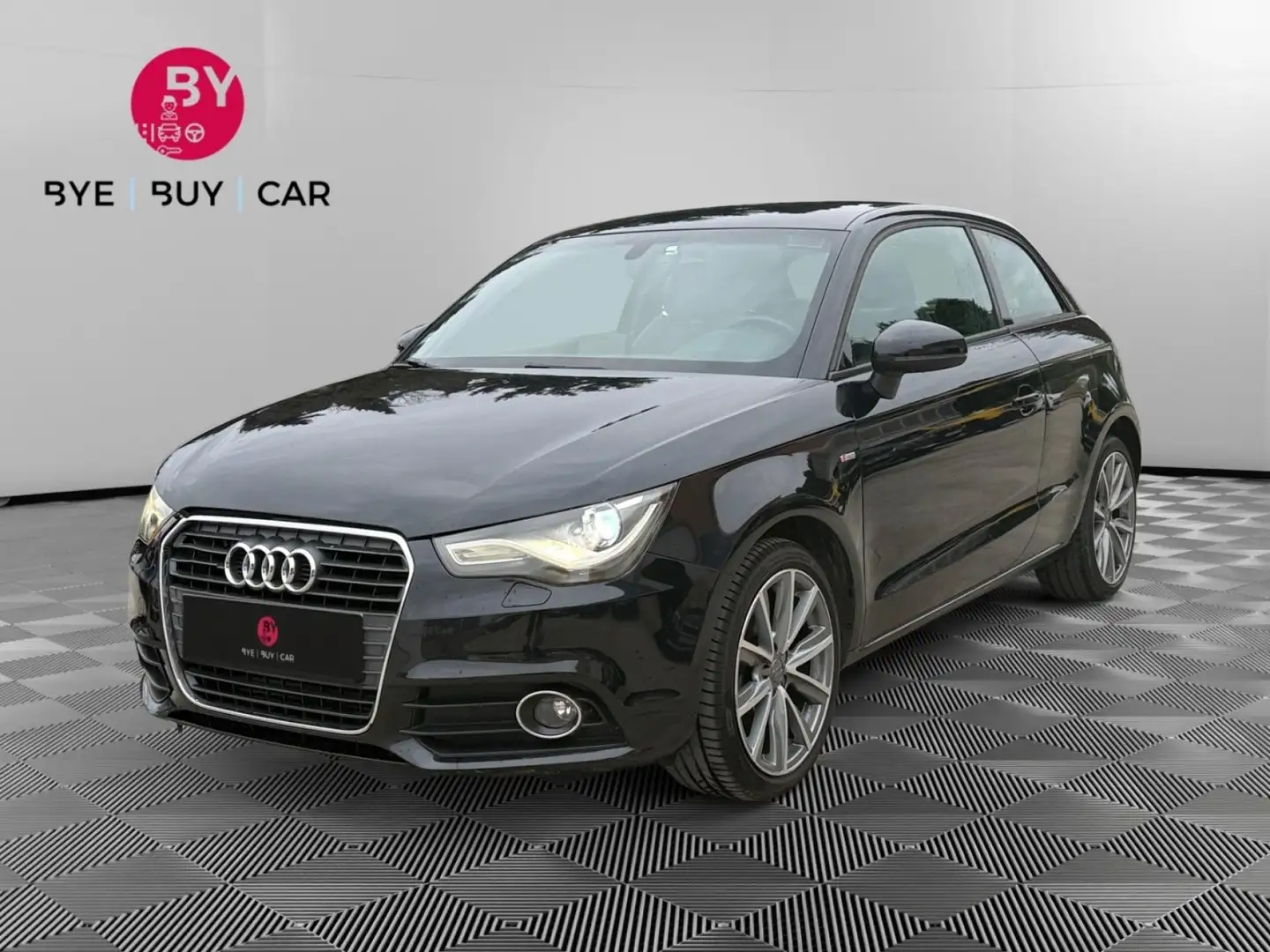 Audi A1 S-LINE - 1.6 TDI - 90 - S-Tronic / Garantie 12 mois - Distribution OK Noir - 1