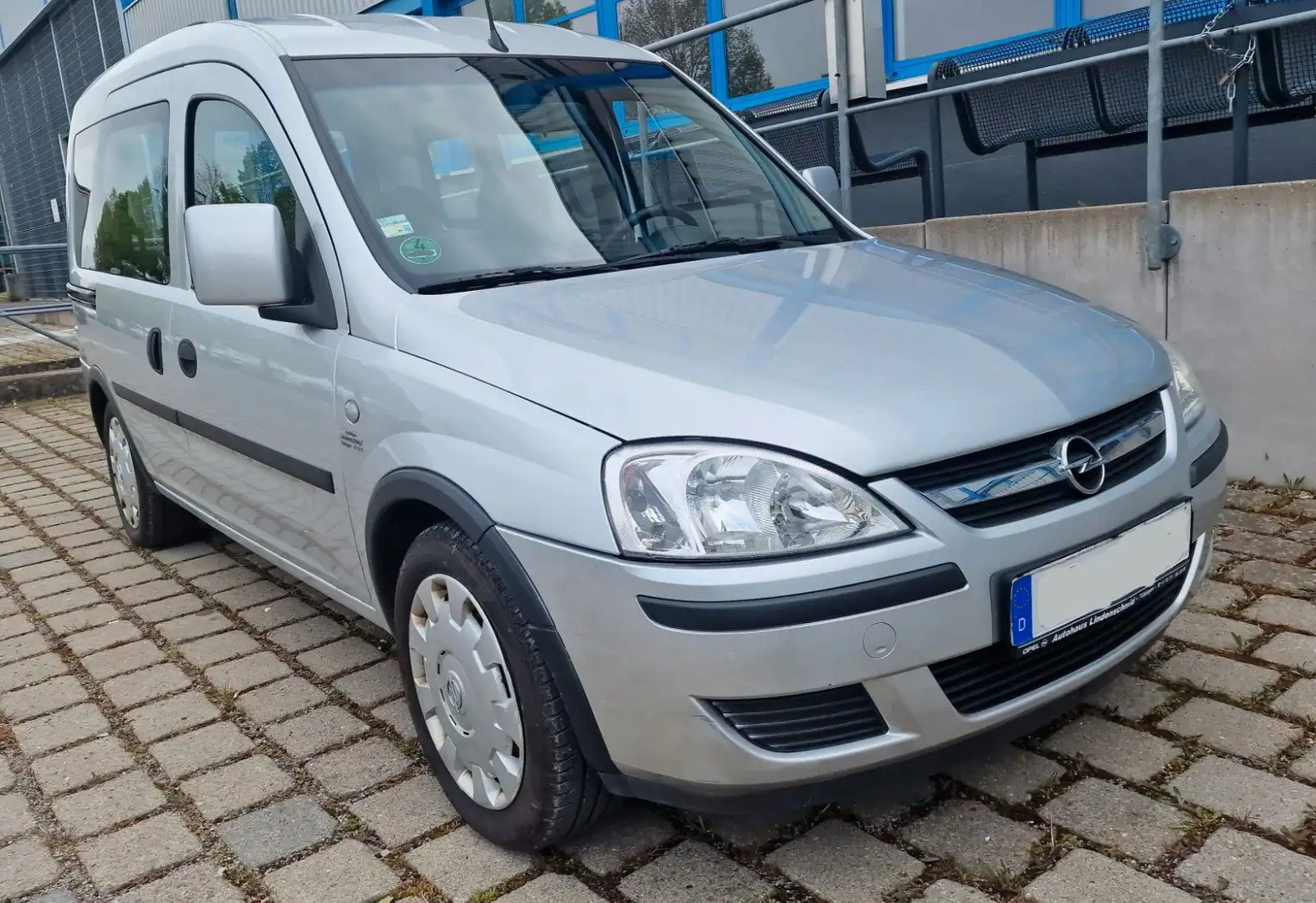 Opel Combo 1.6/GARANTIE/TÜV NEU/KLIMA/ERDGAS/BENZIN Gümüş rengi - 1