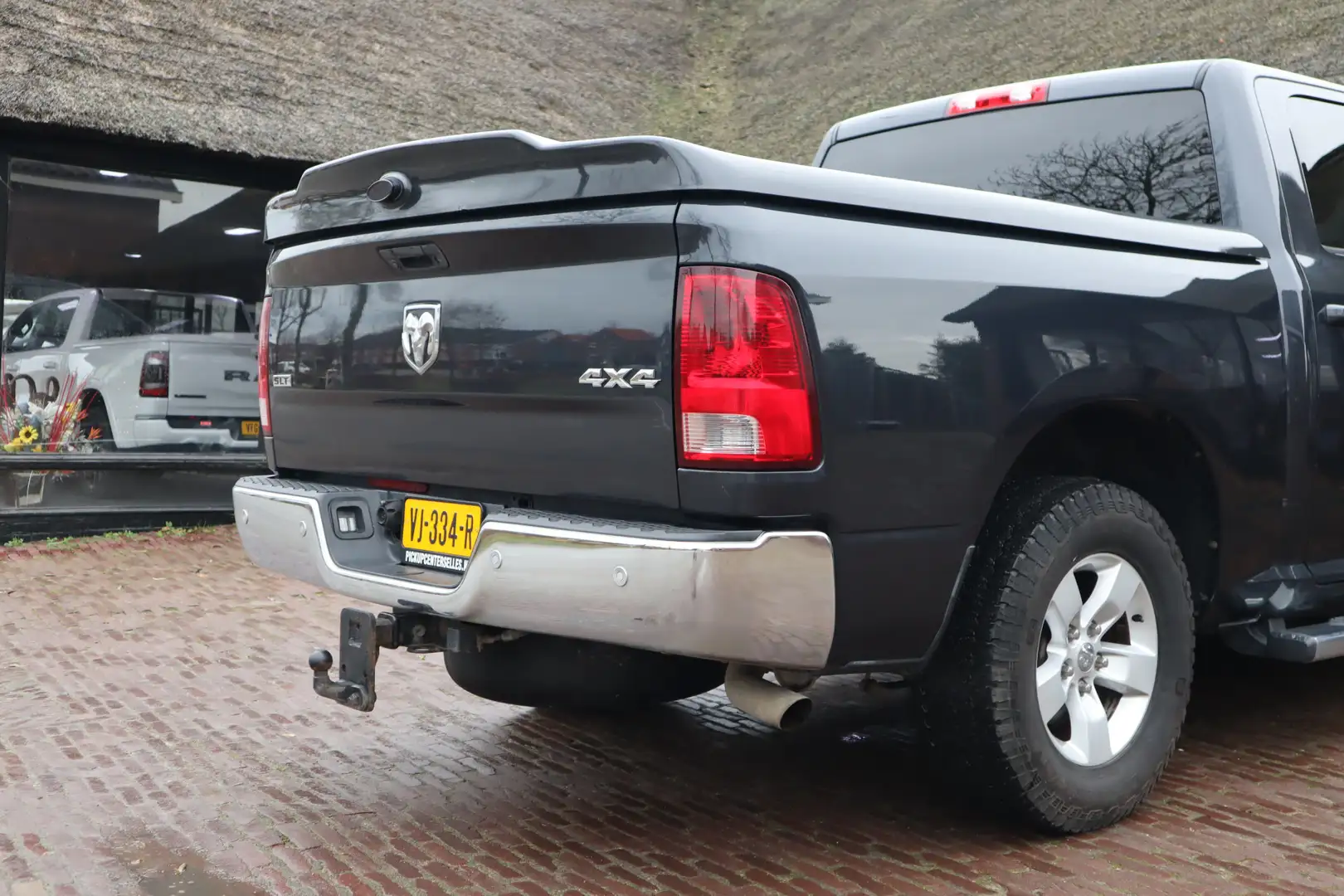 Dodge RAM 1500 3.6 V6 4x4 Crew Cab | LPG Onderbouw | Deksel Grau - 2