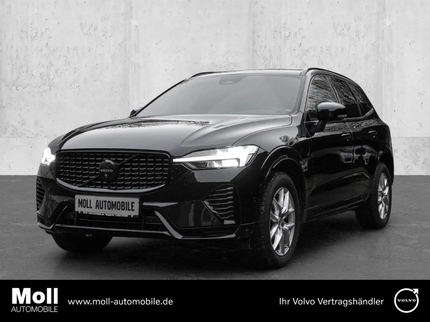 Volvo XC60 Plus Black Edition Recharge Plug-In Hybrid AWD T8 Schwarz - 1