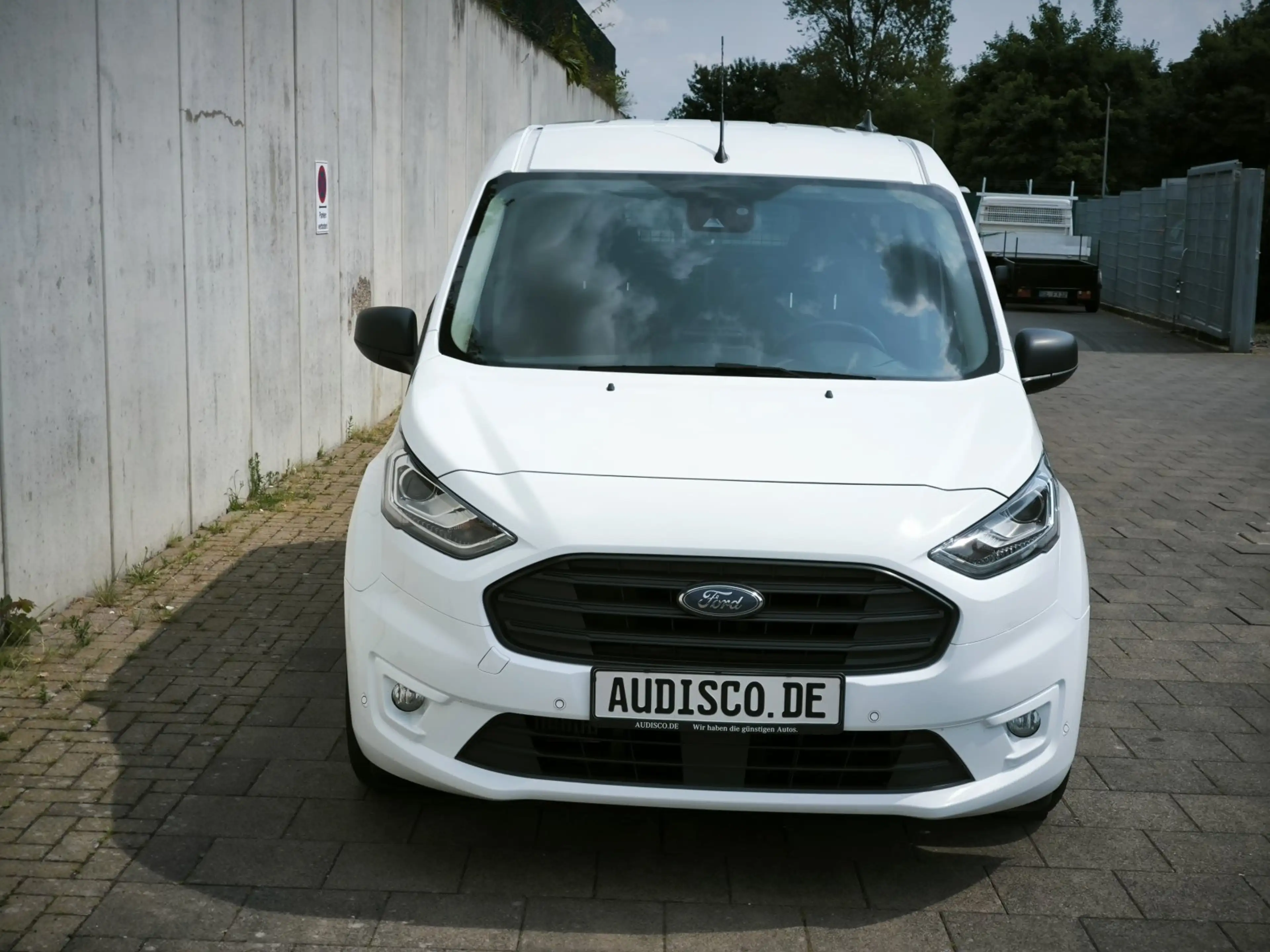 Ford Transit Connect Xenon Kamera Navi PDC Totwinkel — photo 14