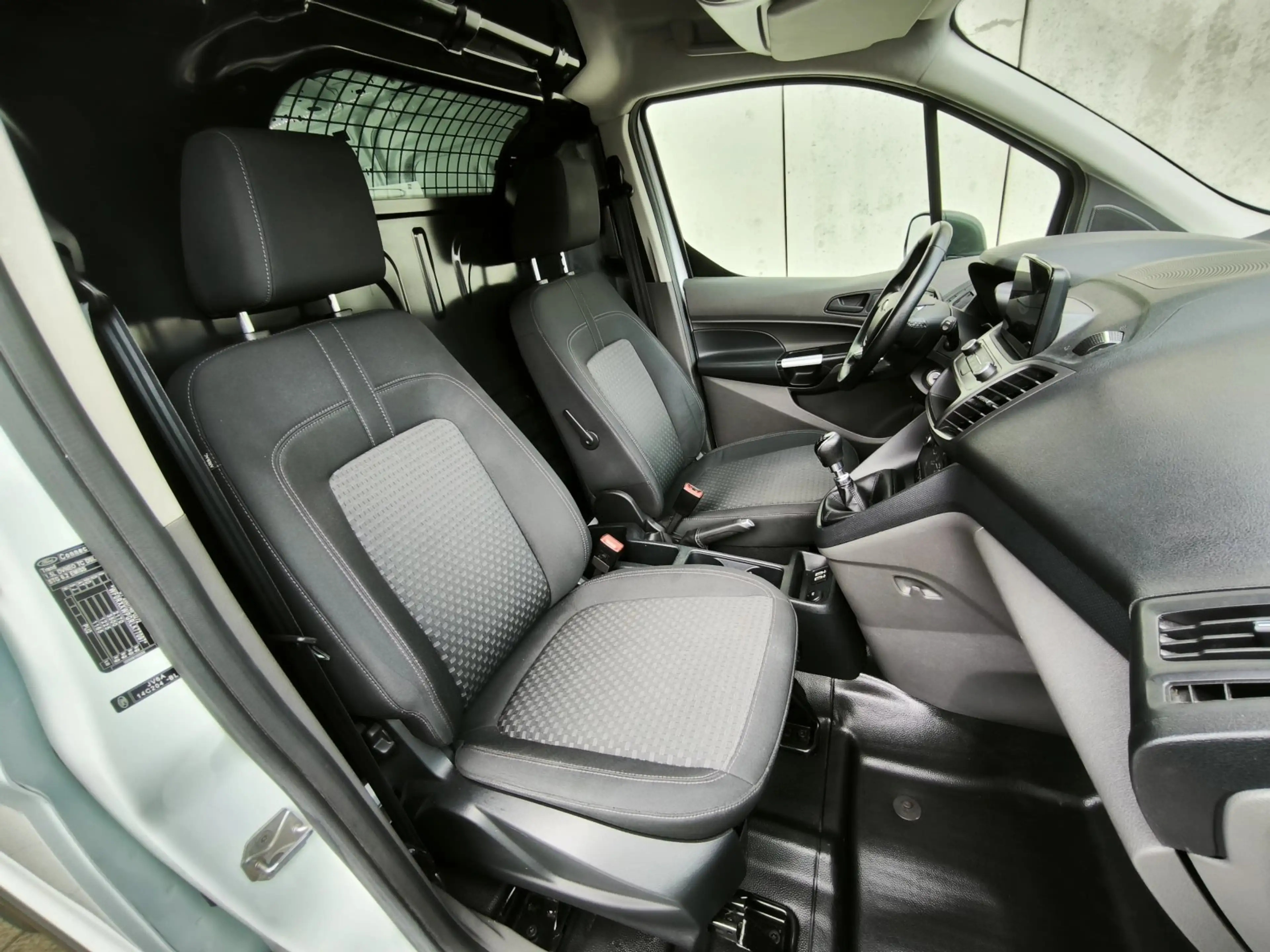 Ford Transit Connect Xenon Kamera Navi PDC Totwinkel — photo 8