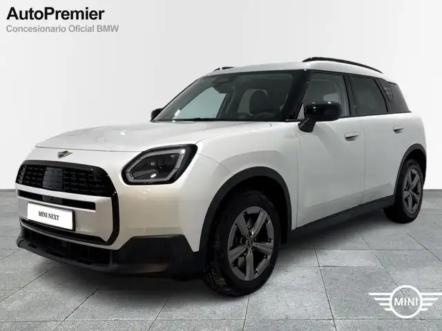 MINI One Countryman C Essential