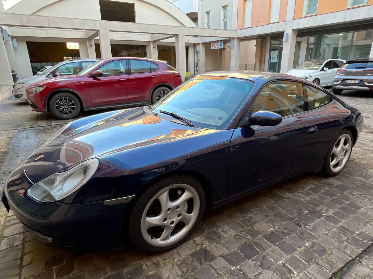 Porsche 996 Carrera 4, foto 1