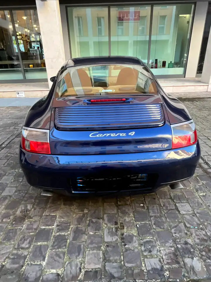 Porsche 996 Carrera 4, foto 4