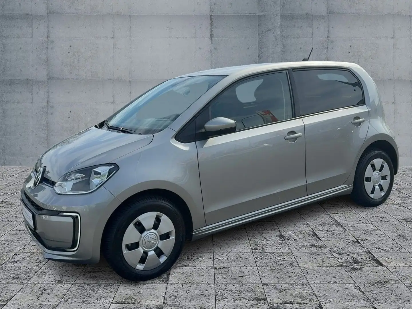 Volkswagen e-up! EDITION DAB+SHZ+RFK+MFA+GRA+BT+LM 16" Plateado - 2