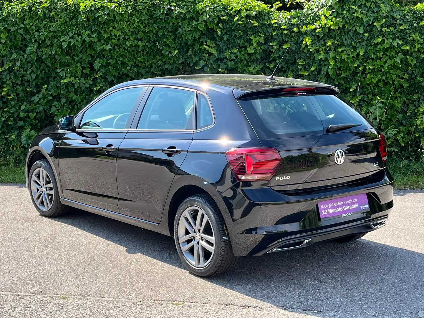 Volkswagen Polo 1,0 // R-LINE OPTIK // WENIG KM // ERSTBESITZ // Schwarz - 2