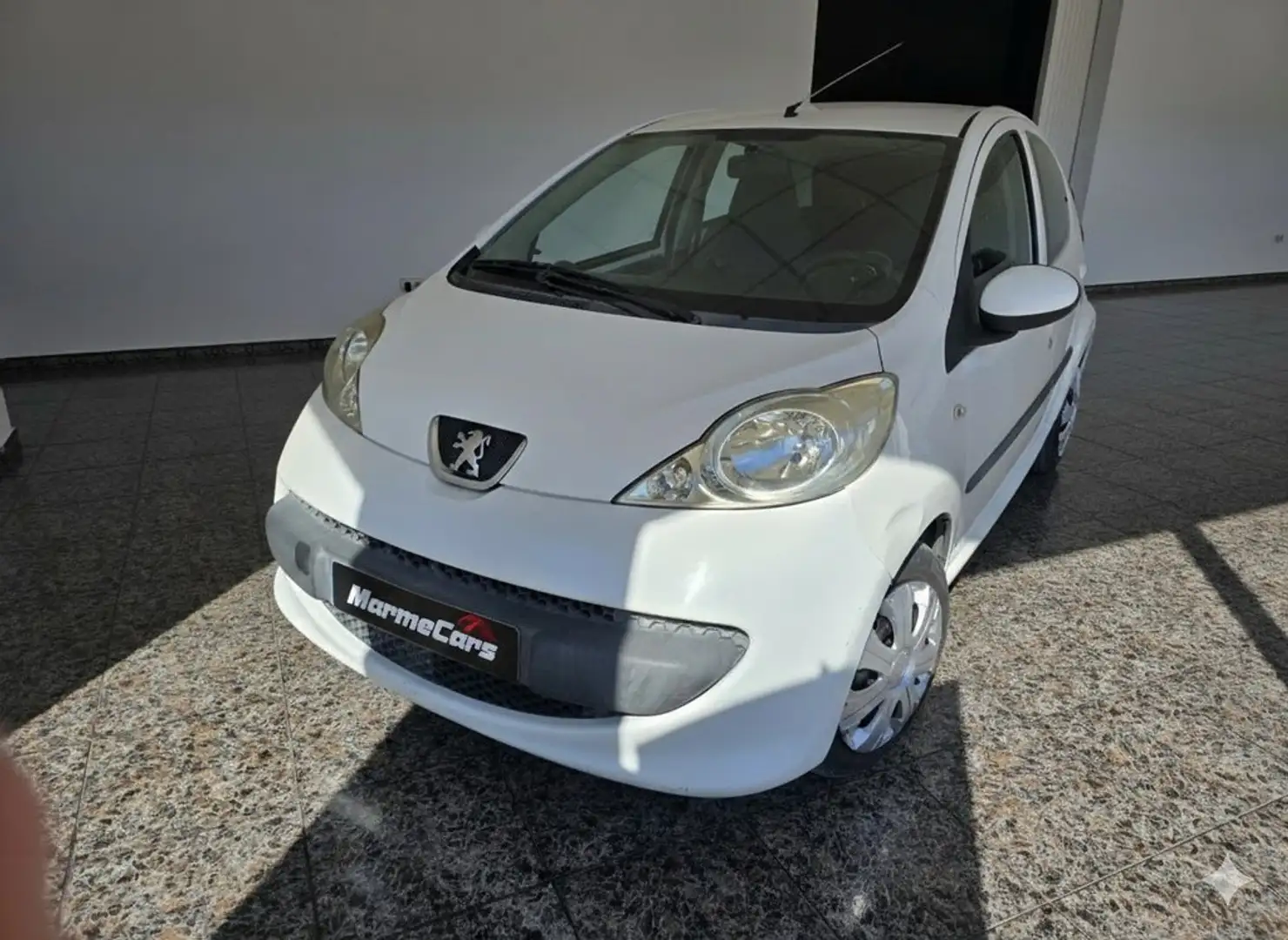 Peugeot 107 1.4HDI Urban Blanco - 2