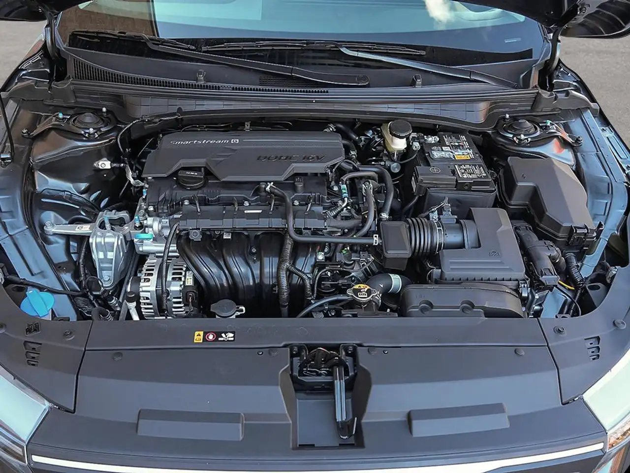 Kia K4 снимка Kia K4
