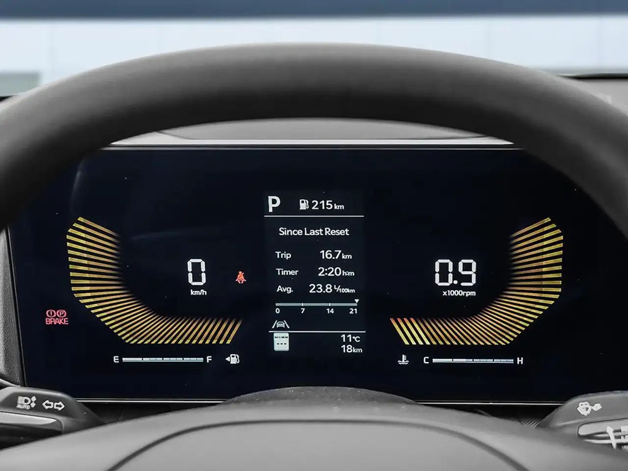 Kia K4 снимка Kia K4