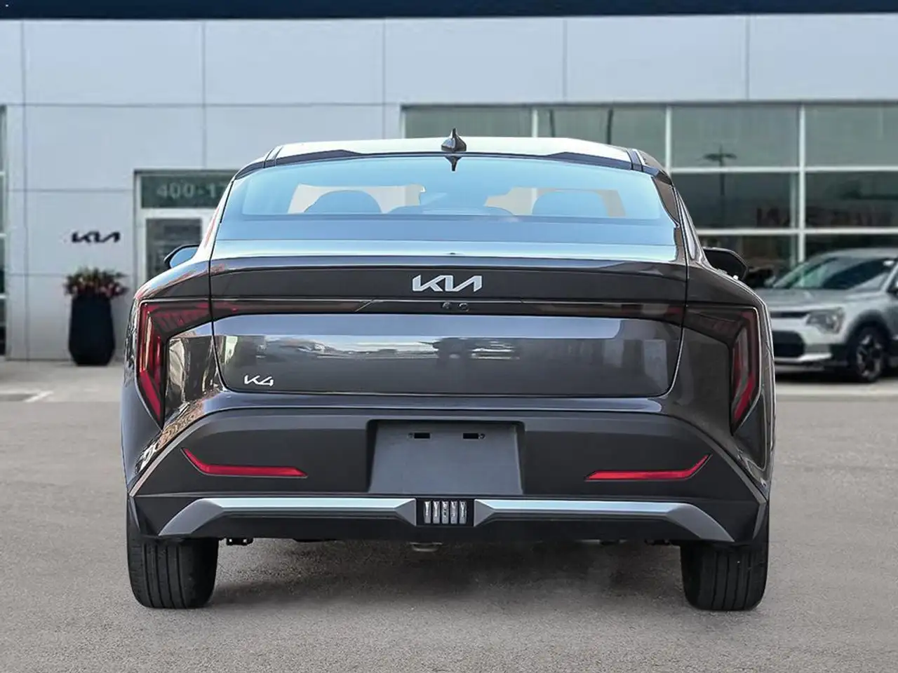 Kia K4 снимка Kia K4