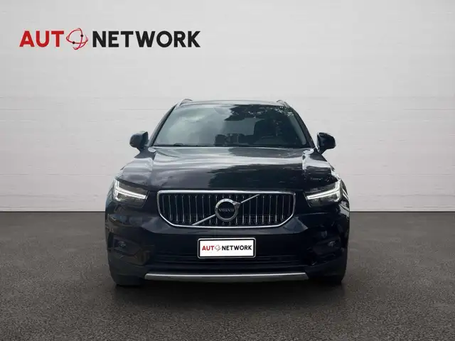 Volvo XC40 view 5
