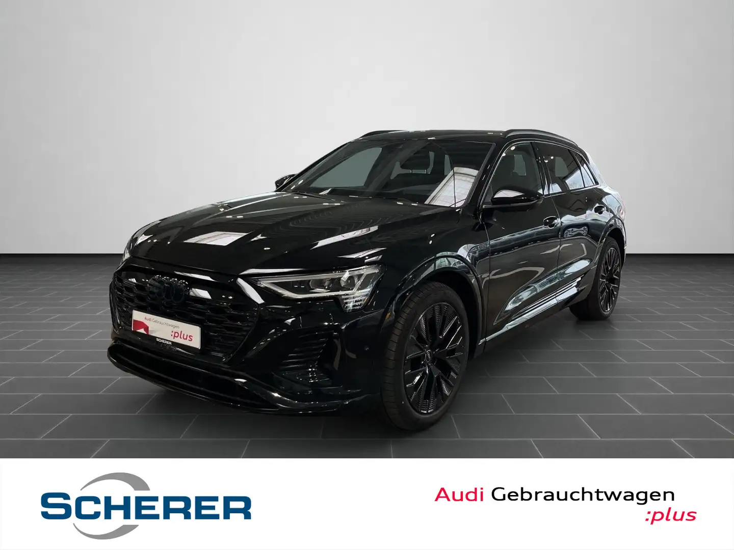 Audi Q8 e-tron S line 55 e-tron quattro 300 kW Schwarz - 1