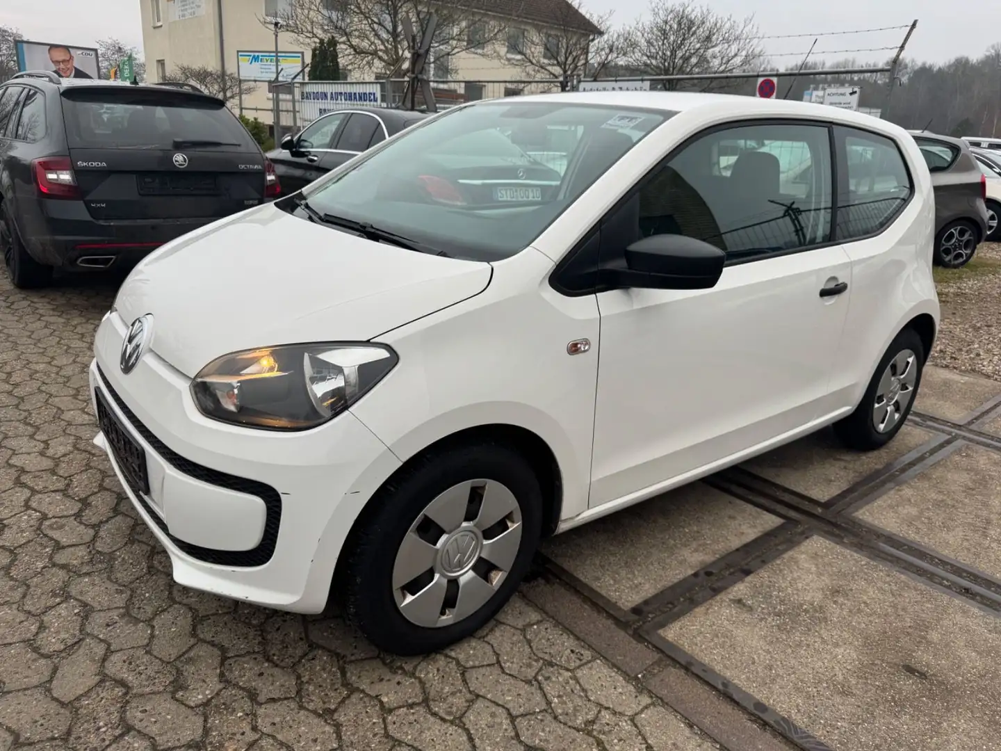 Volkswagen up! take up!*1.Hand*SH-Gepflegt*59tkm* Weiß - 1