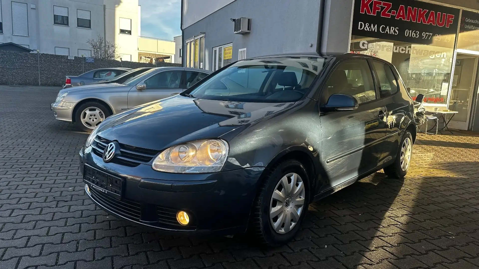 Volkswagen Golf V Lim. Tour(TÜV 05,2026) NAVI KLIMA Blau - 1