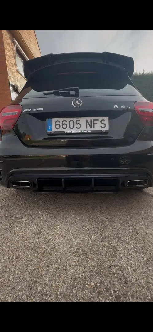 Mercedes-Benz A 45 AMG 4Matic 7G-DCT - 2