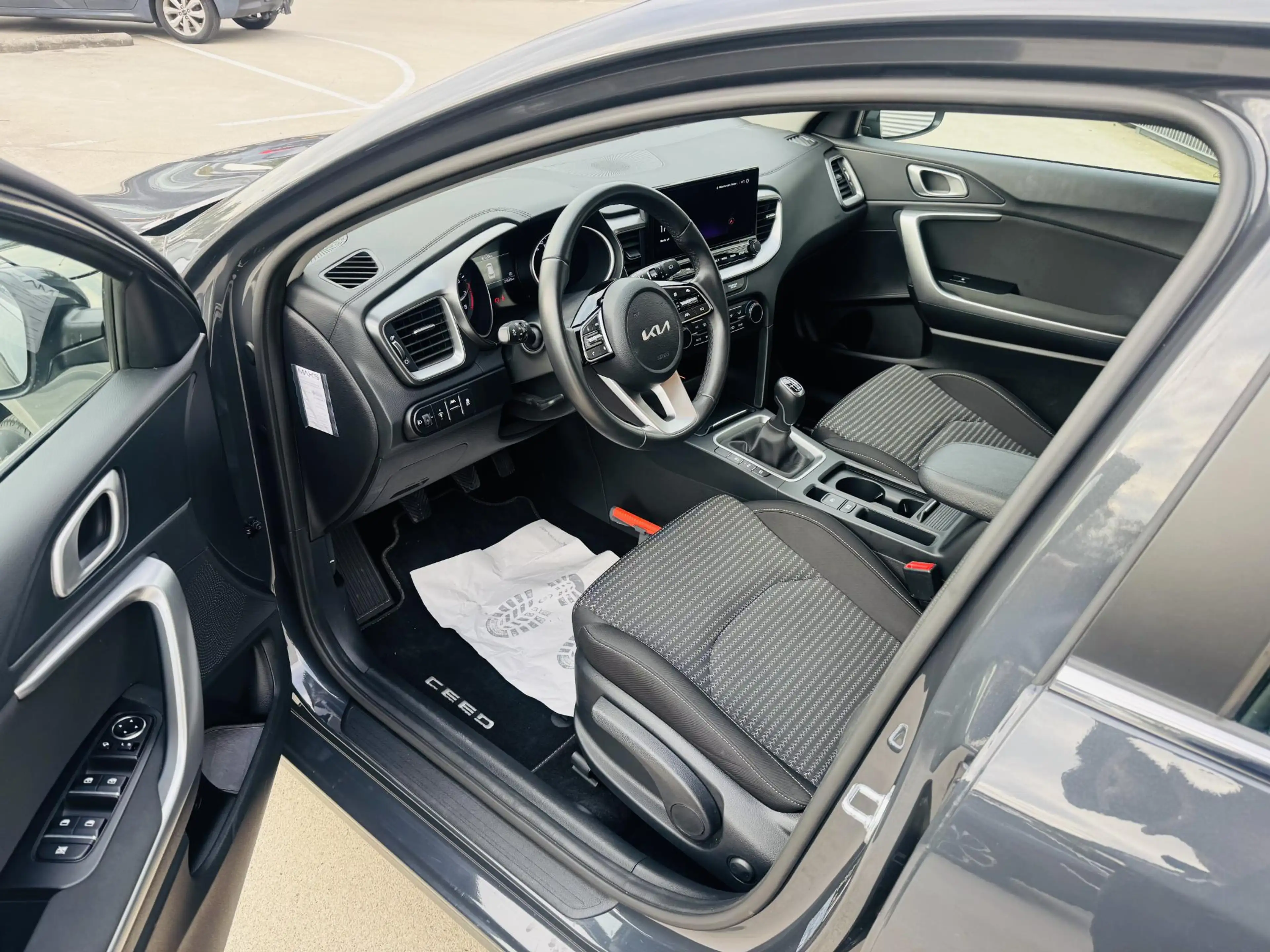 Kia Ceed SW / cee'd SW Sportswagon 1.5 T-GDi DynamicLine Eerste Eigenaar — photo 3