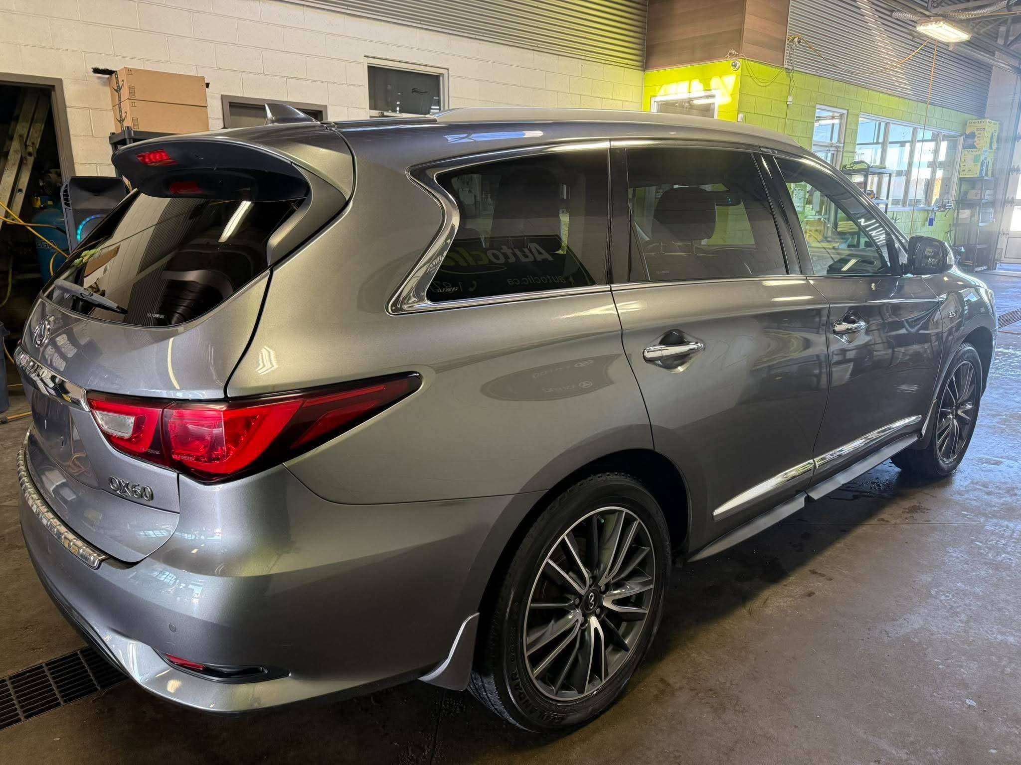2017 Infiniti QX60