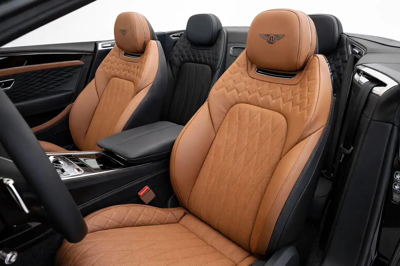 Bentley Continental GTC 2025