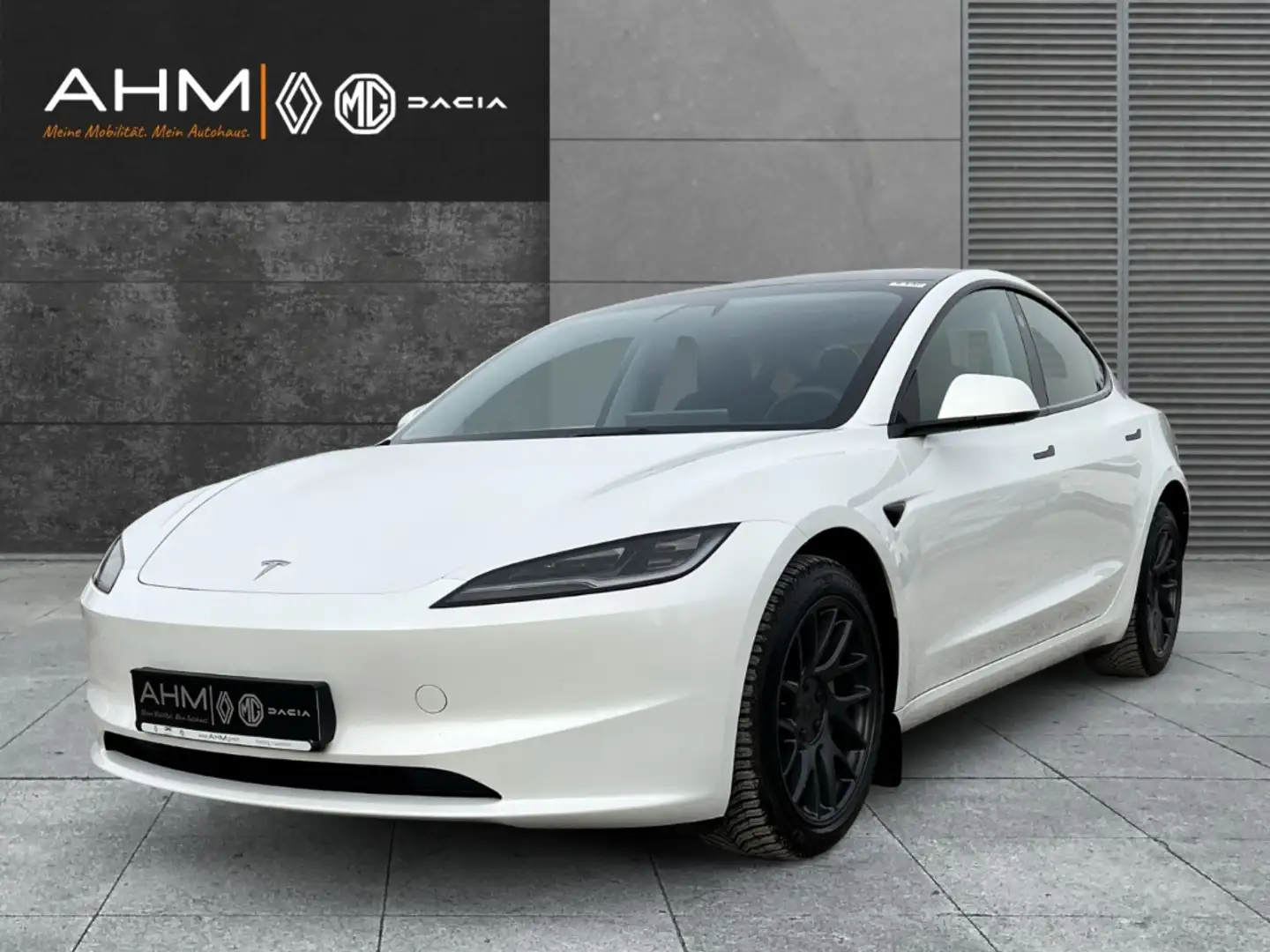 Tesla Model 3 RWD SR Highland FACELIFT MwSt. ausweisbar Weiß - 1