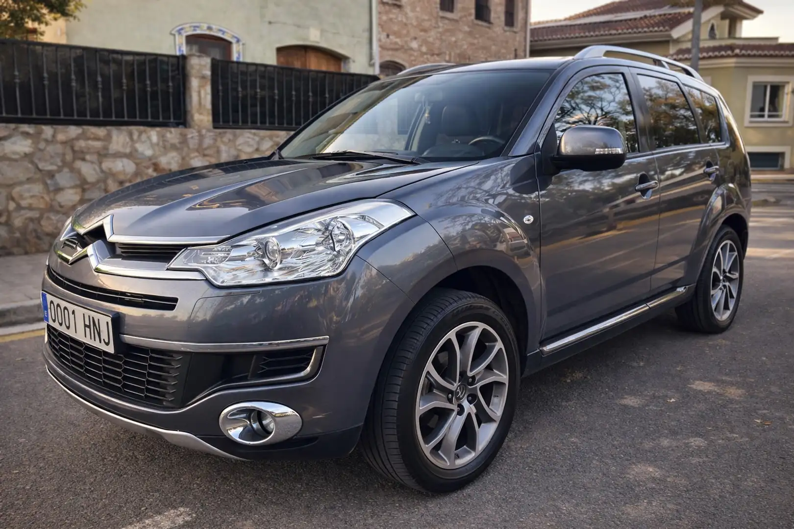 Citroen C-Crosser 2.2HDI XTR - 1