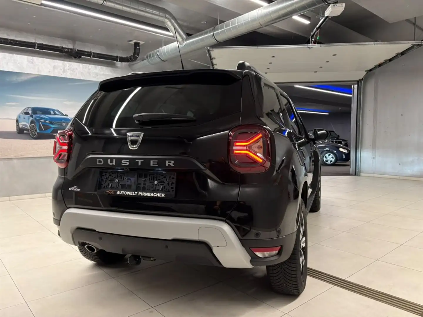 Dacia Duster Prestige Blue dCi 115 4WD Schwarz - 2