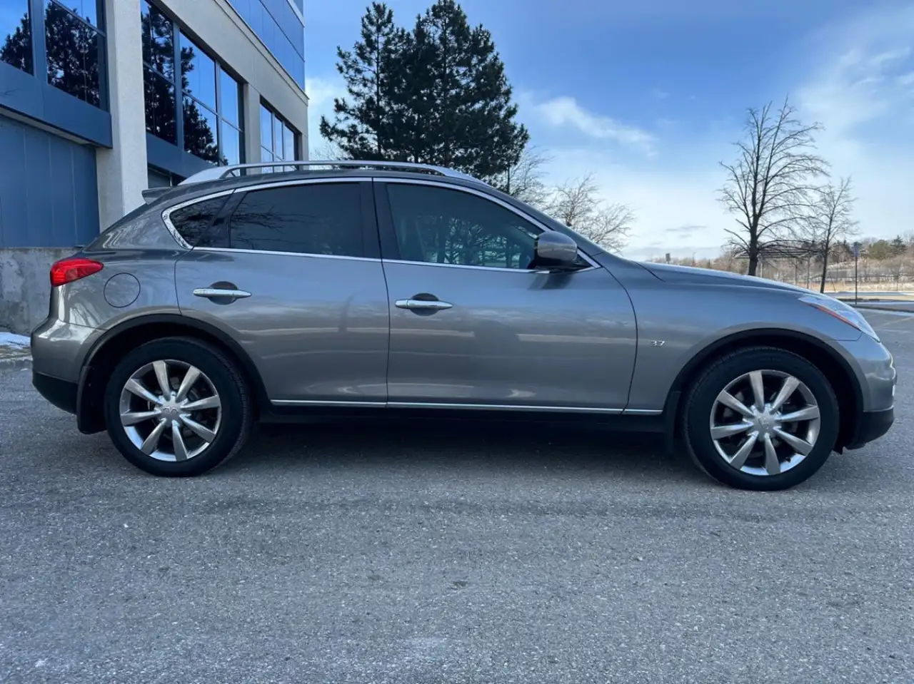 Infiniti QX50 снимка Infiniti QX50