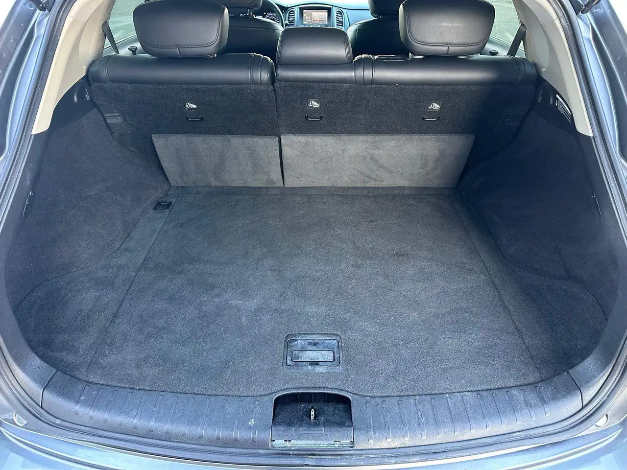 Infiniti QX50 снимка Infiniti QX50