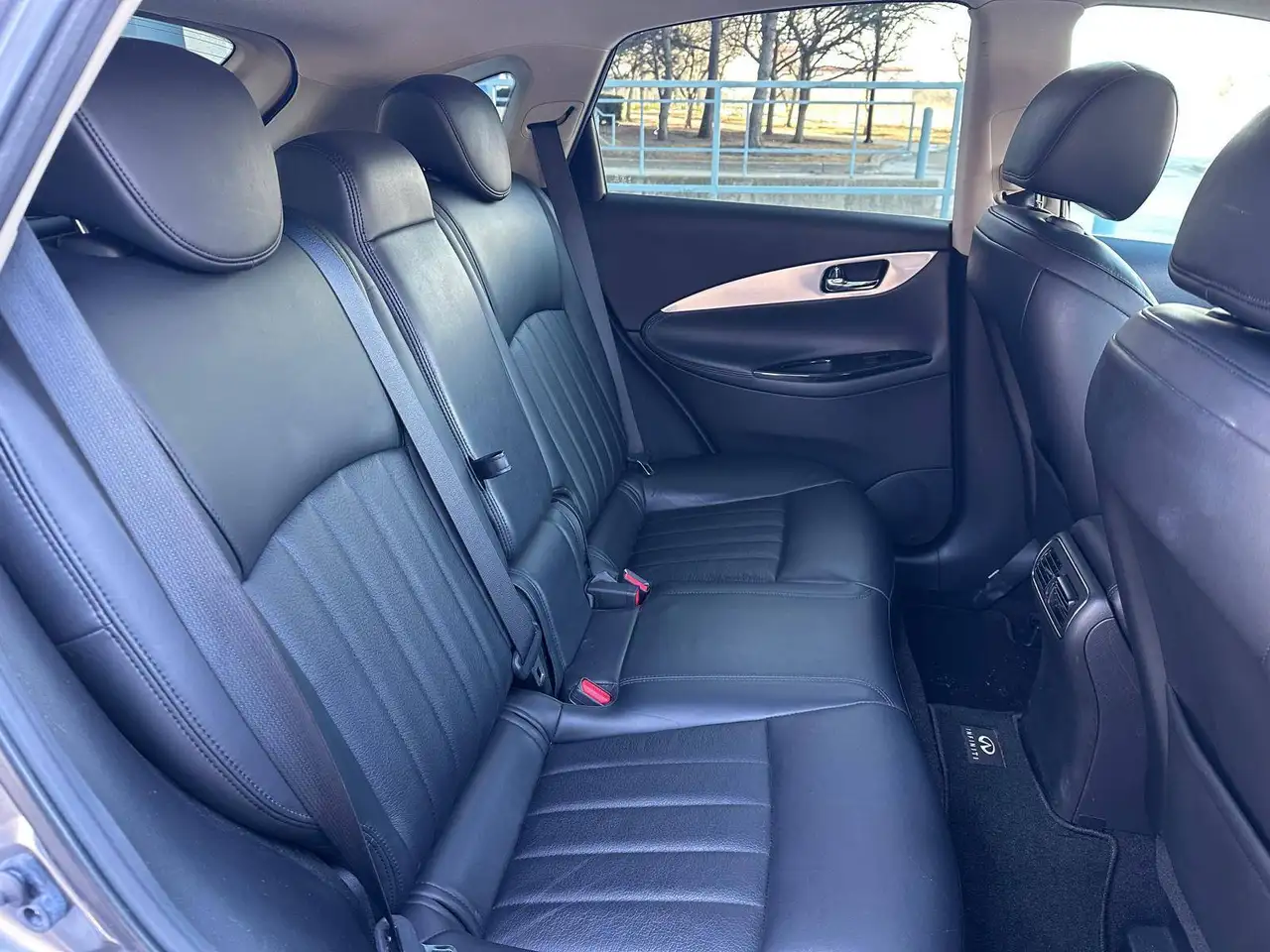 Infiniti QX50 снимка Infiniti QX50