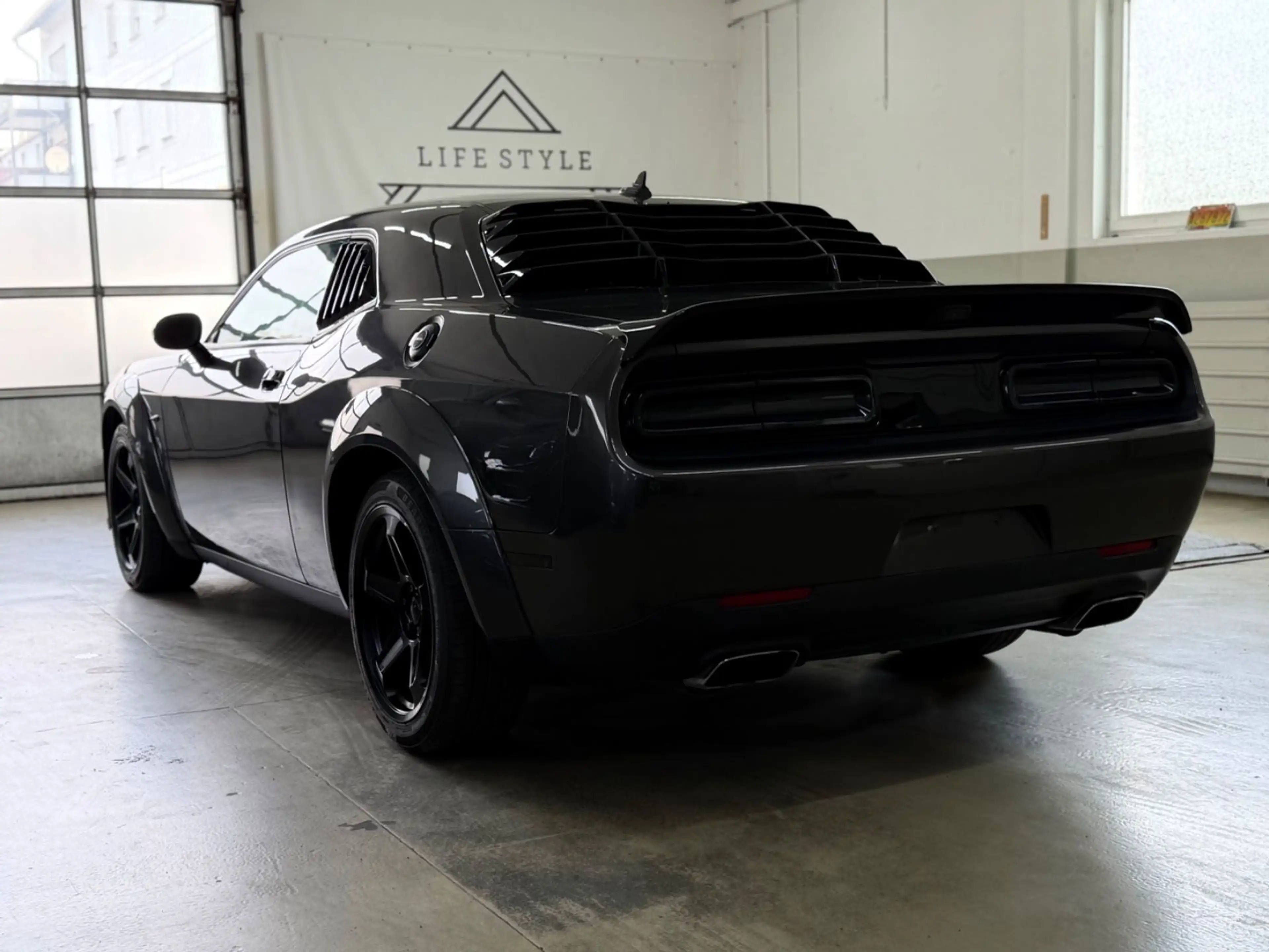 Dodge Challenger /6.4/V8/WIDEBODY — photo 6