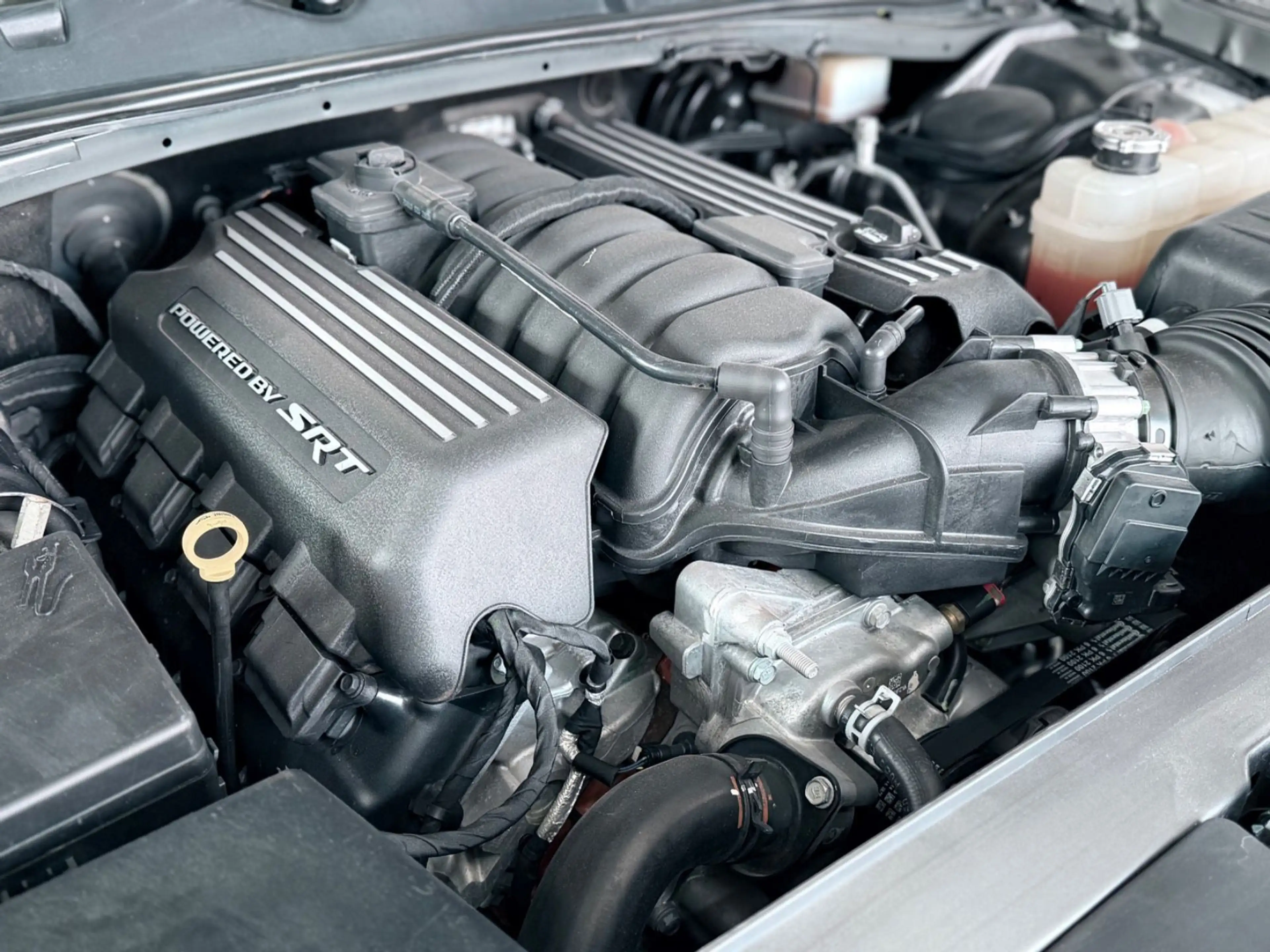 Dodge Challenger /6.4/V8/WIDEBODY — photo 10
