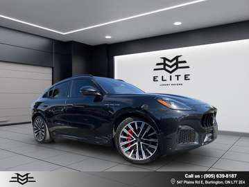 MODENA AWD - Navigation System - Moonroof !!!