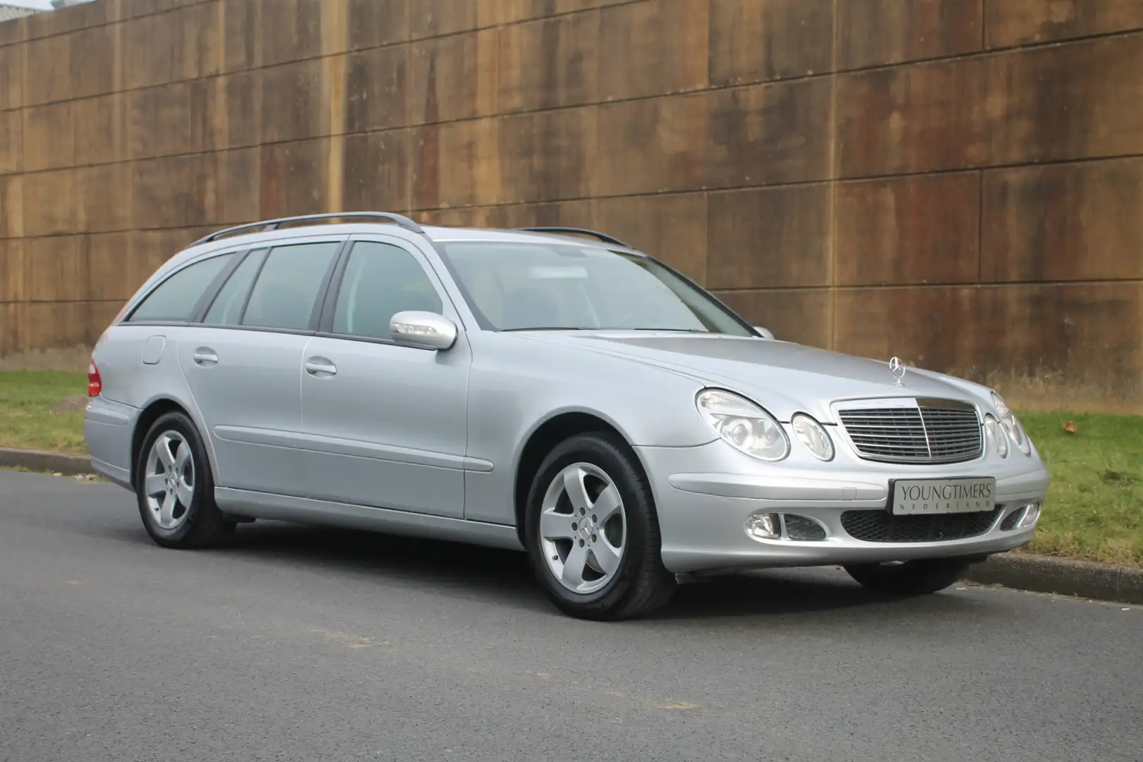 Mercedes-Benz E 280 Combi E280 Dealer O.H Argintiu - 1