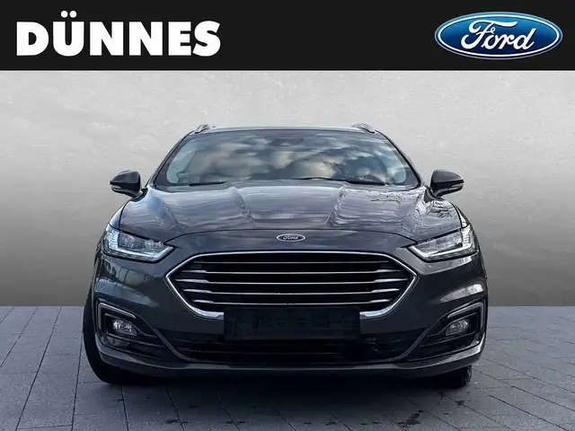 Ford Mondeo view 8