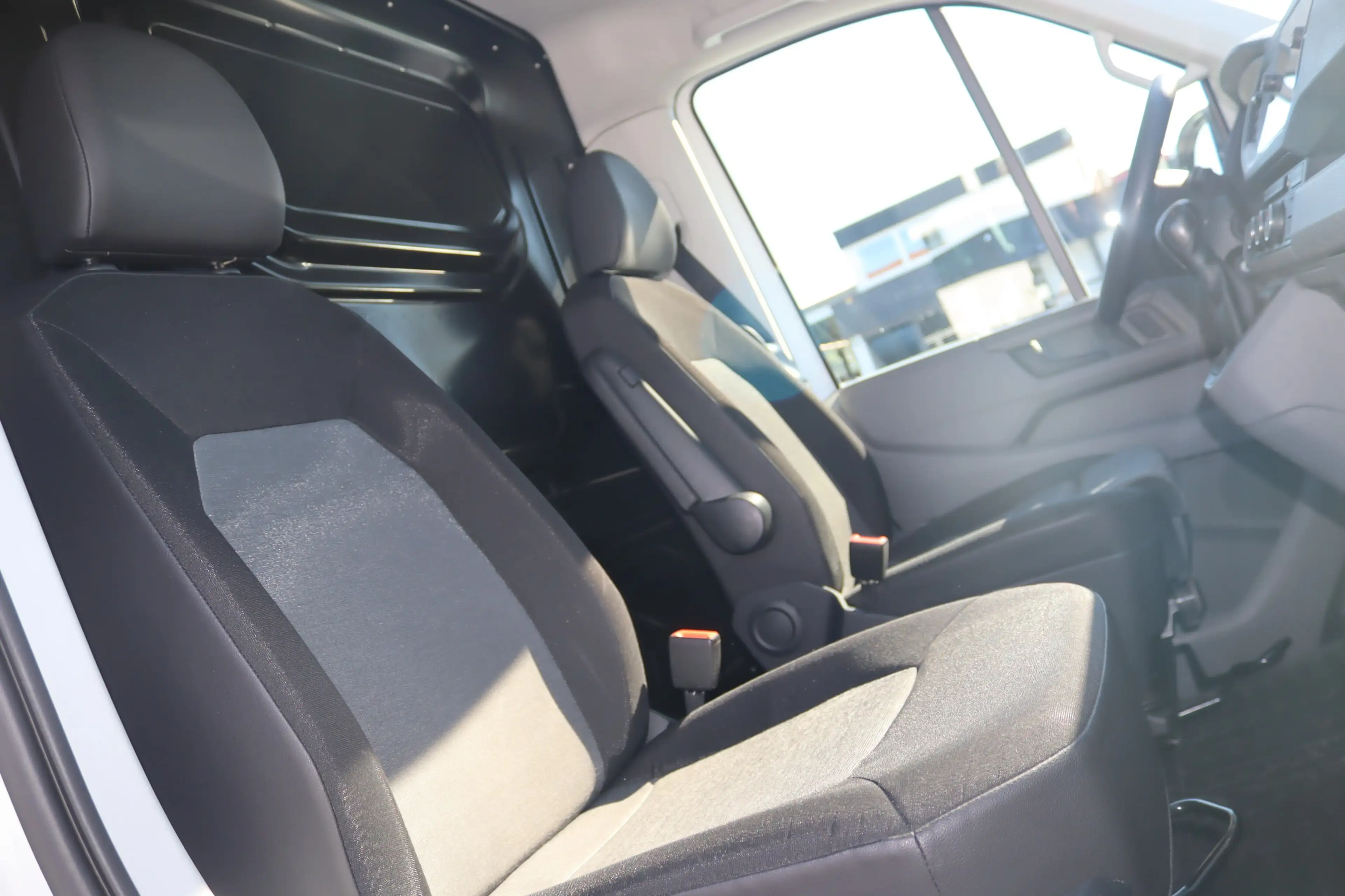 Volkswagen Crafter 35 lang Hochdach DSG-Klima-Kamera-PDC- — photo 15