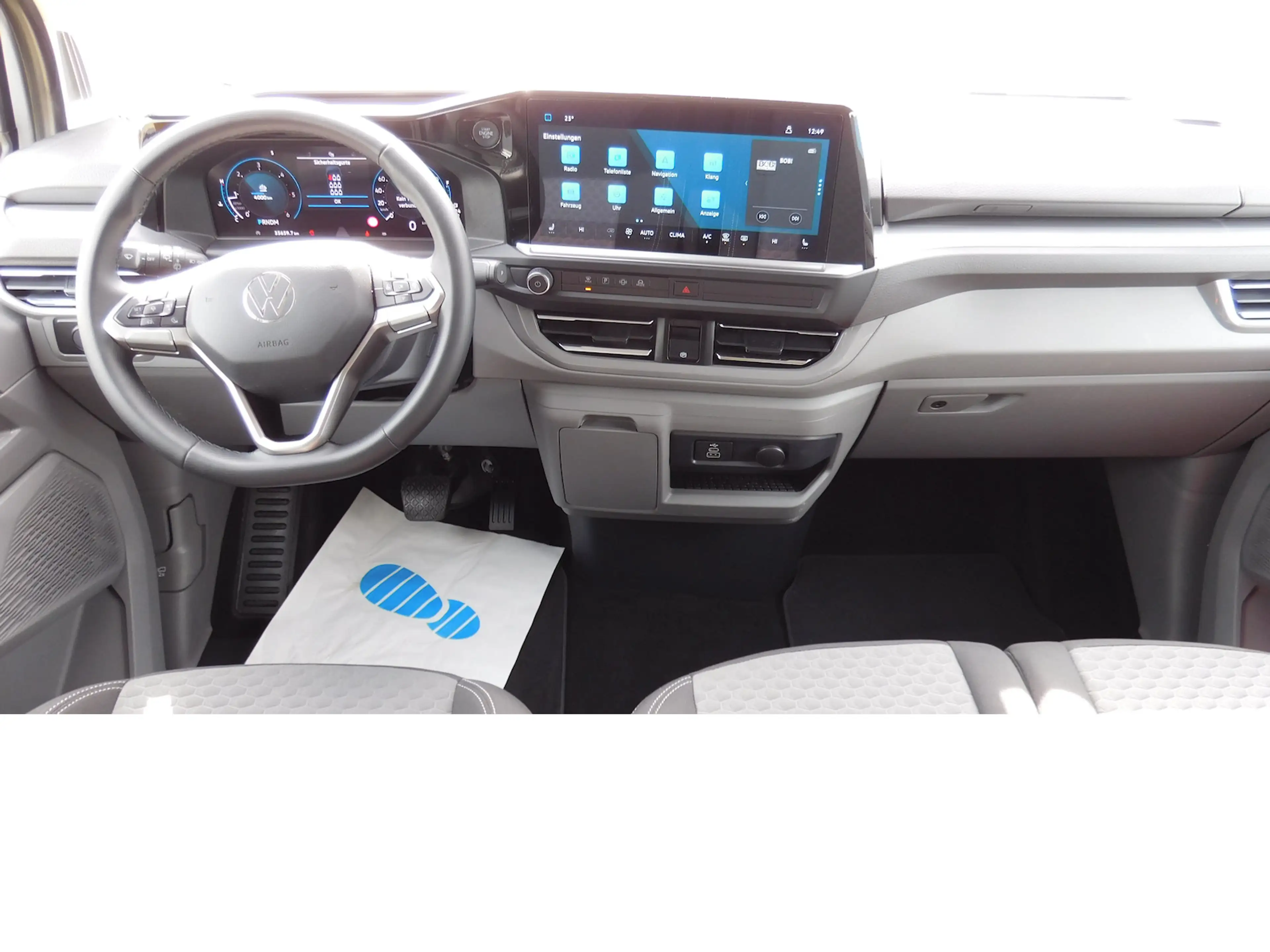 Volkswagen T7 Caravelle 2.0 Lang LifeTDI 9 Sitze Navi Klima — photo 13